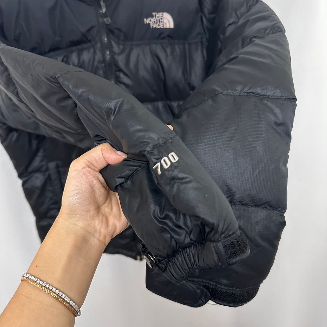  노스페이스 여자 패딩 거위털 검정 85 M 상품이미지3
