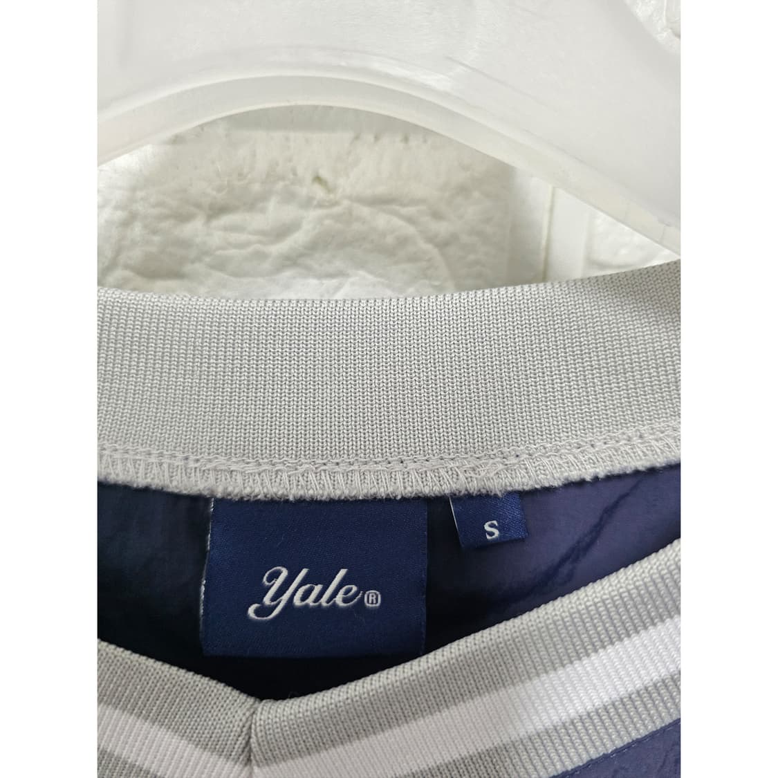 택포// Yale 예일 브이넥 네이비 롱슬리브 S 상품이미지2