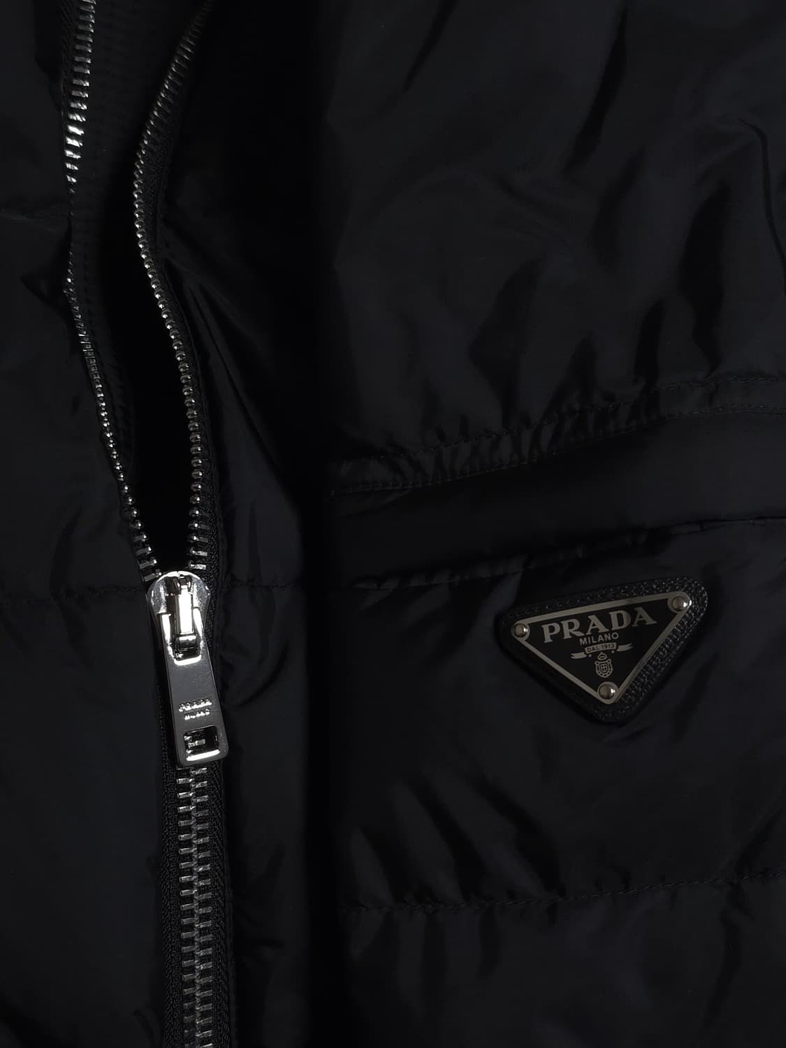 [50] 프라다 리나일론 숏패딩 블랙(SGB112) 상품이미지4