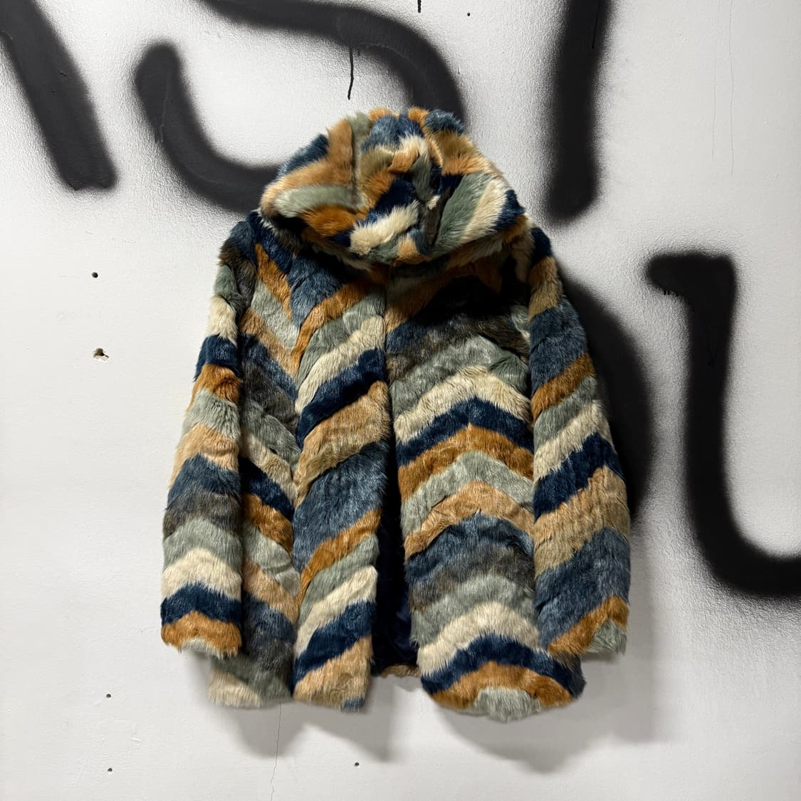 포에버 21 멀티 컬로 칼라 블록 페이크 퍼 후드 자켓 상품이미지2