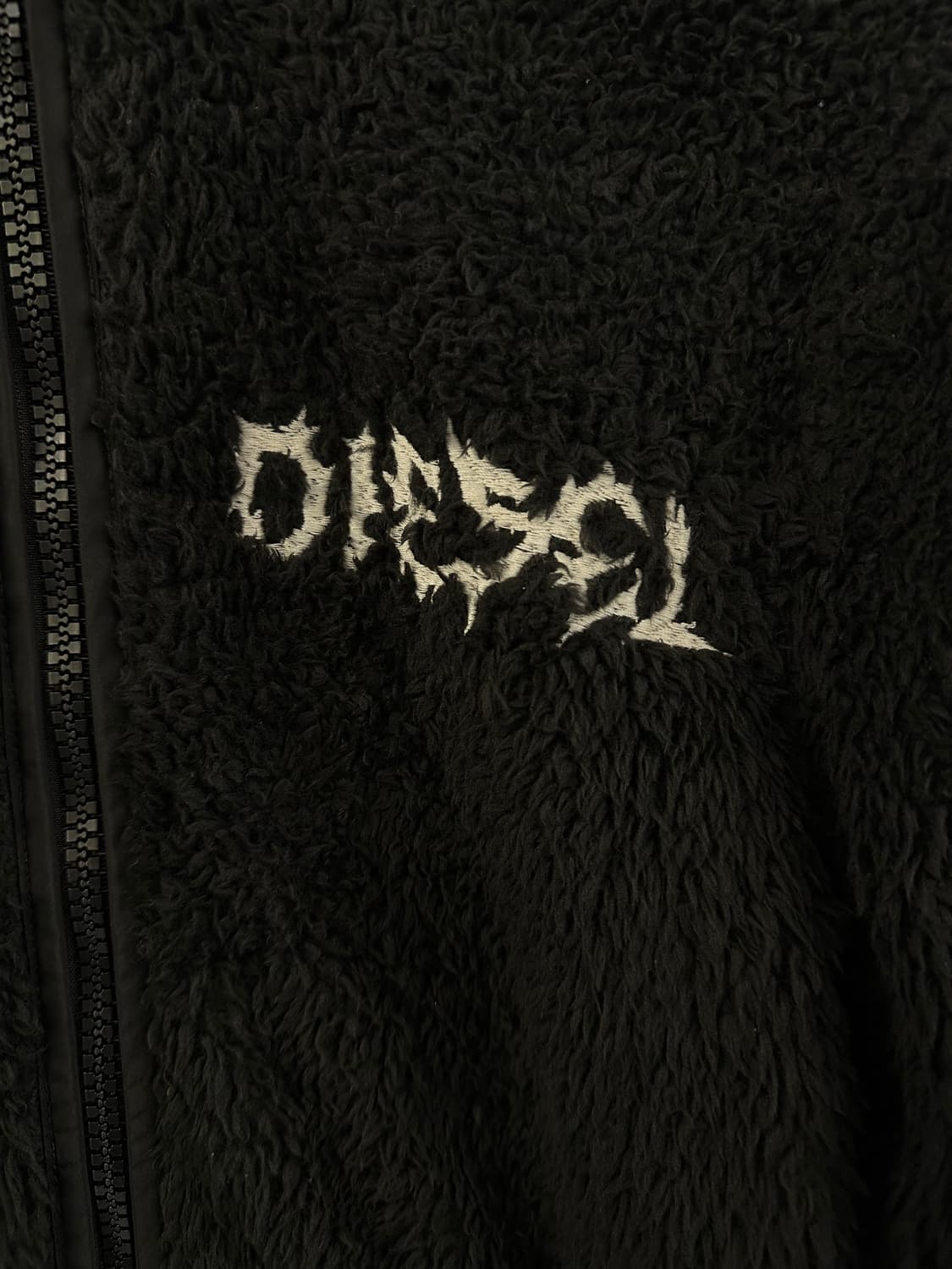 DIESEL 디젤 블랙 레터링 후리스집업 상품이미지2