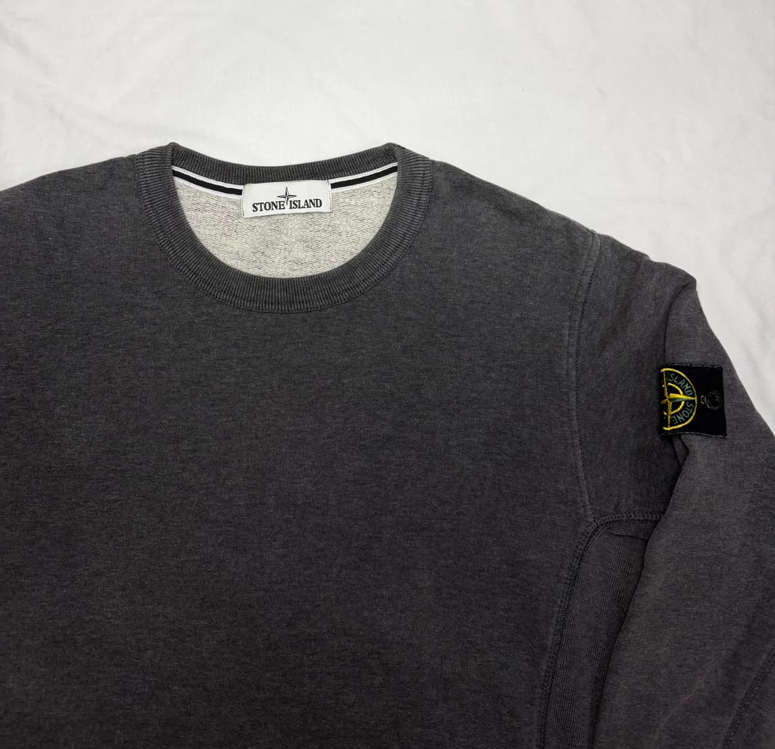 스톤아일랜드 맨투맨 차콜 그레이 상품이미지4