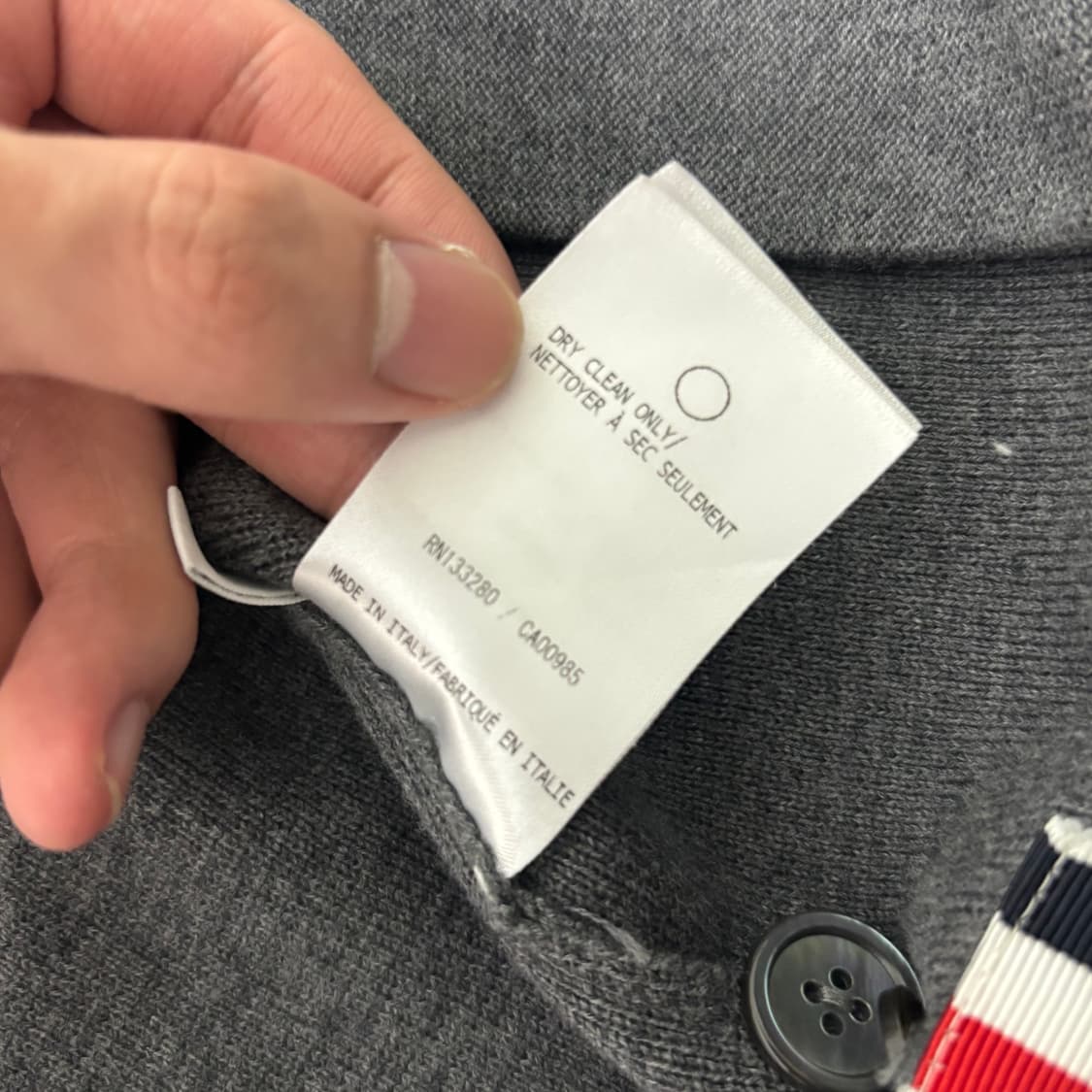 [정품] 톰브라운 밀라노스티치 가디건 그레이 2사이즈 상품이미지6