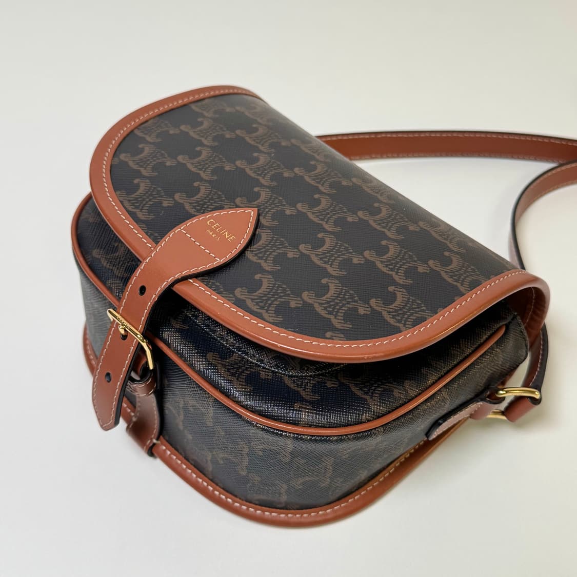 [정품]셀린느 트리옹프 폴코백 미디움 탄/숄더백 상품이미지2