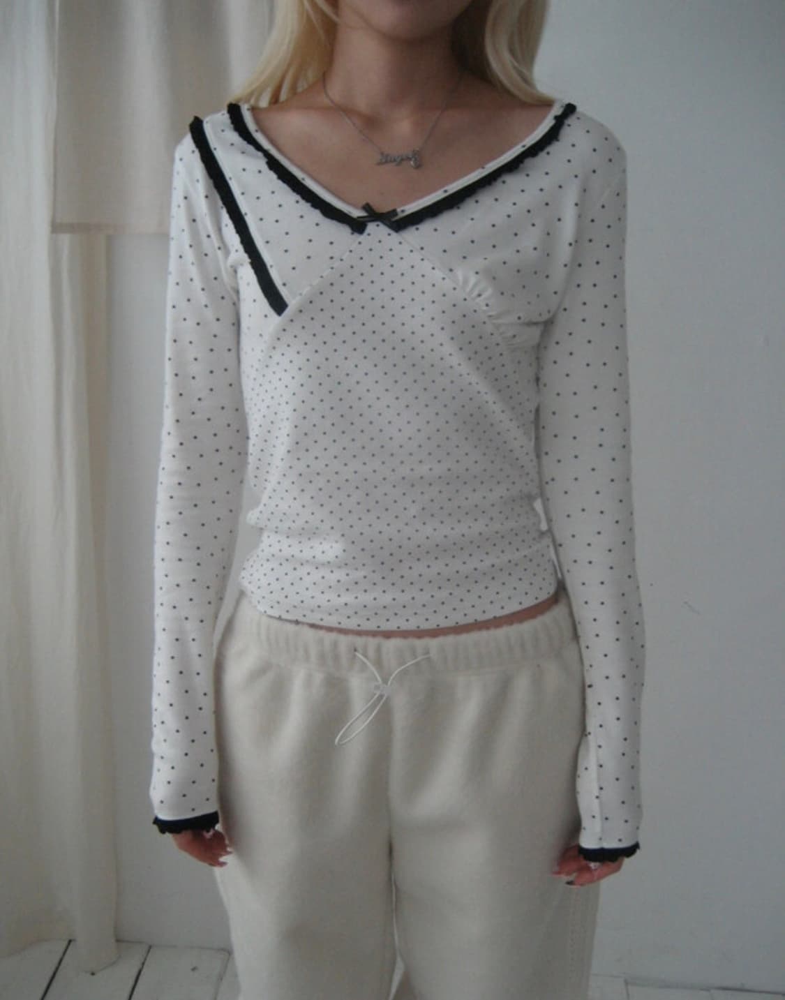 샤키리 STARRY LACE TOP (WHITE) 상품이미지1