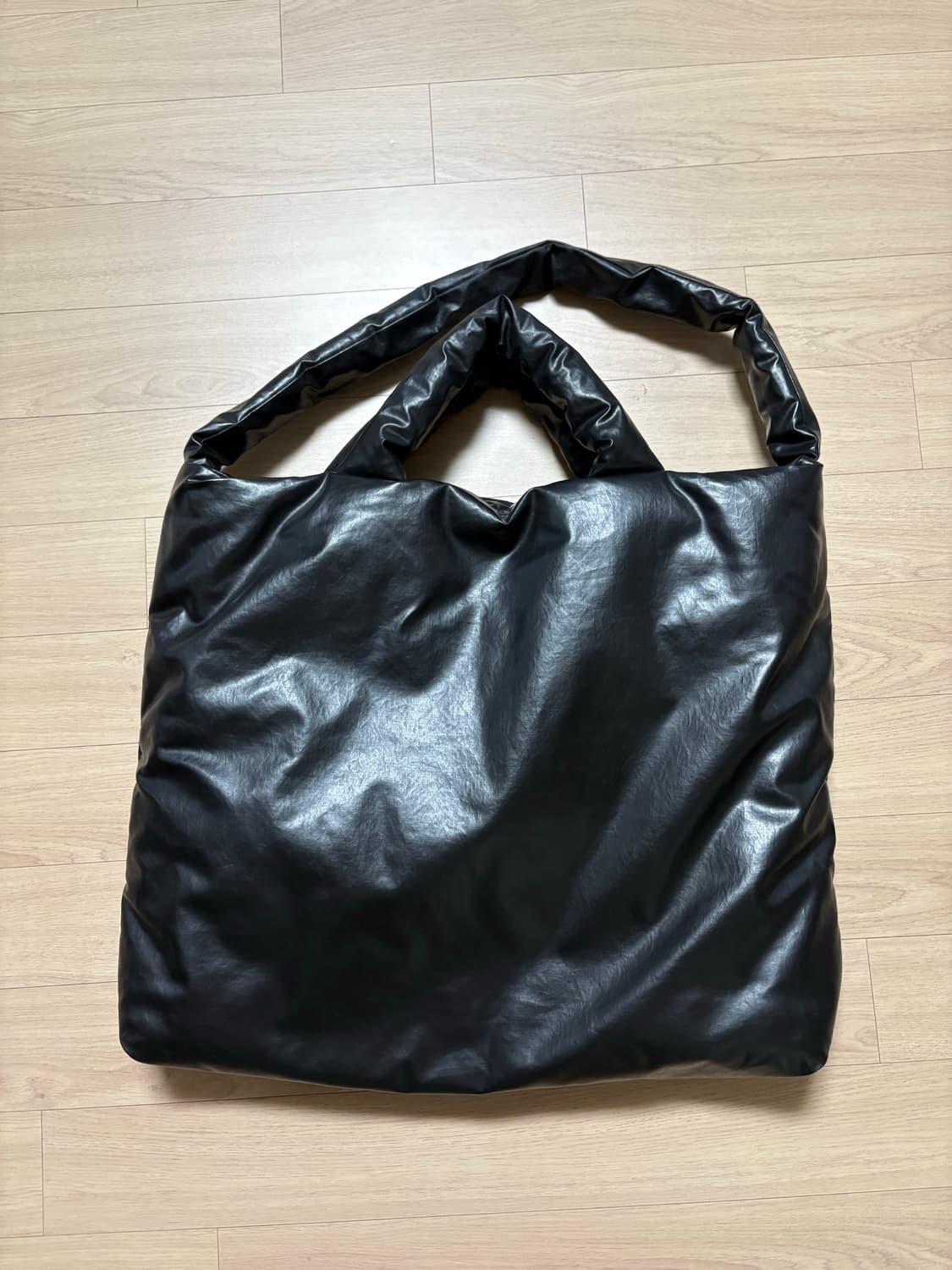 카슬 에디션 패딩백 상품이미지2