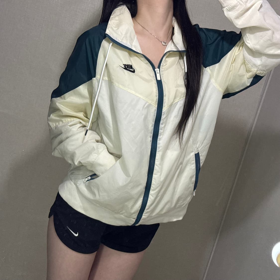 나이키 윈드러너 스우시로고 바람막이 져지🤍 상품이미지3