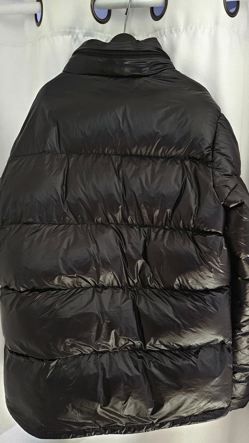 Schott NYC 유광 블랙 패딩 상품이미지3