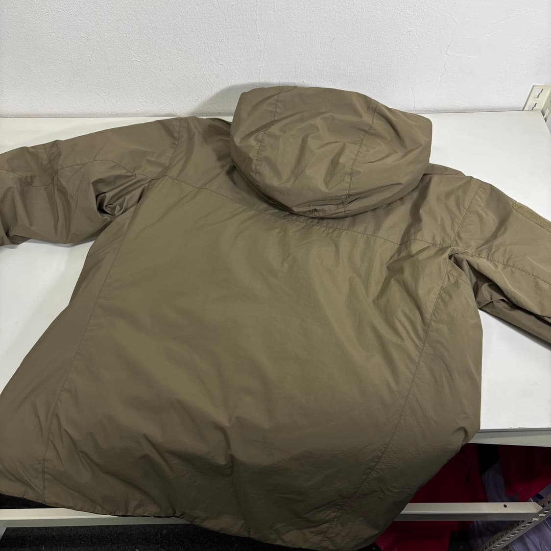 L 아크테릭스 카키 리프콜드 경량점퍼 상품이미지4
