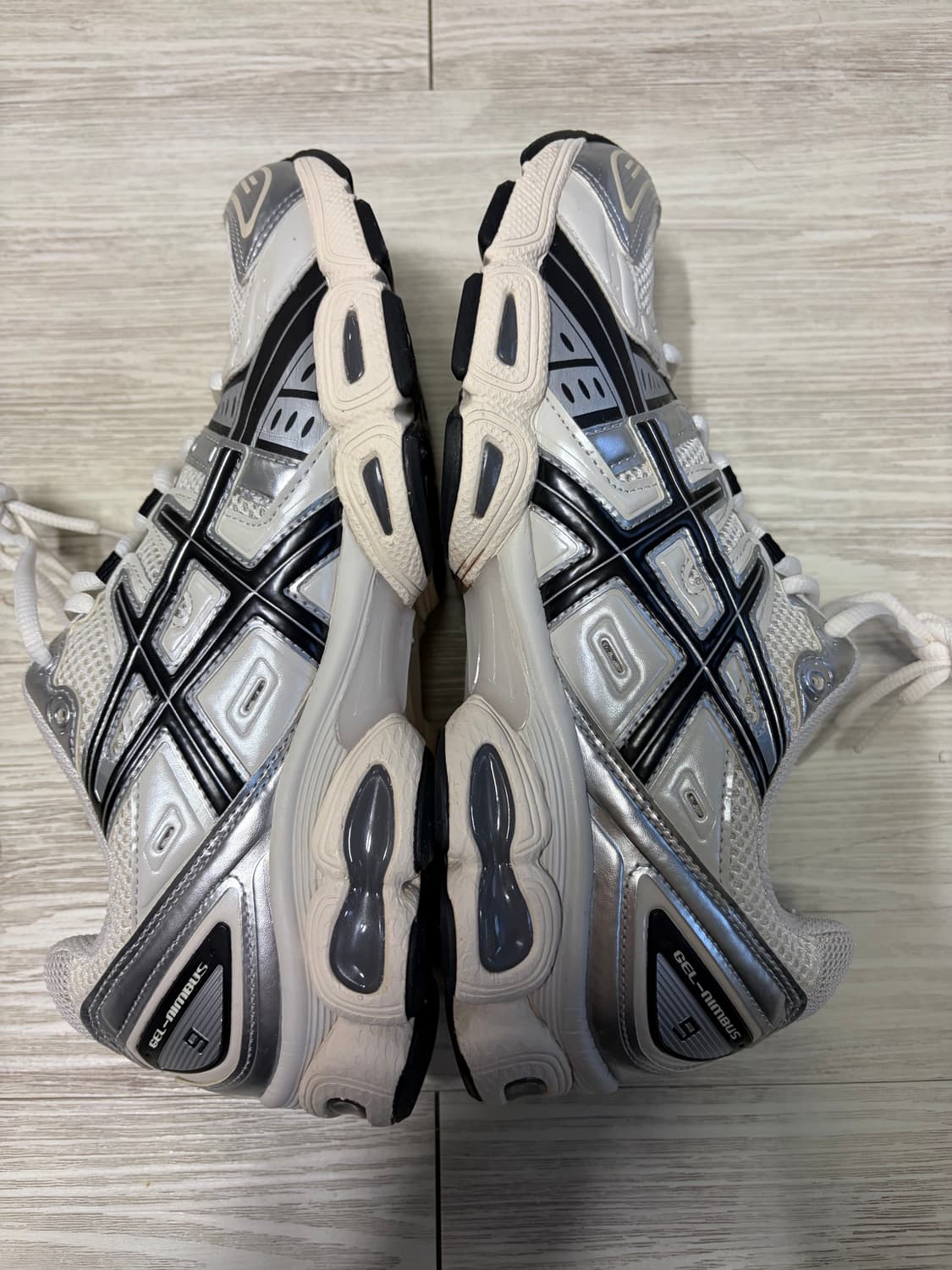 아식스 젤 님버스 9 크림 블랙 270 상품이미지2