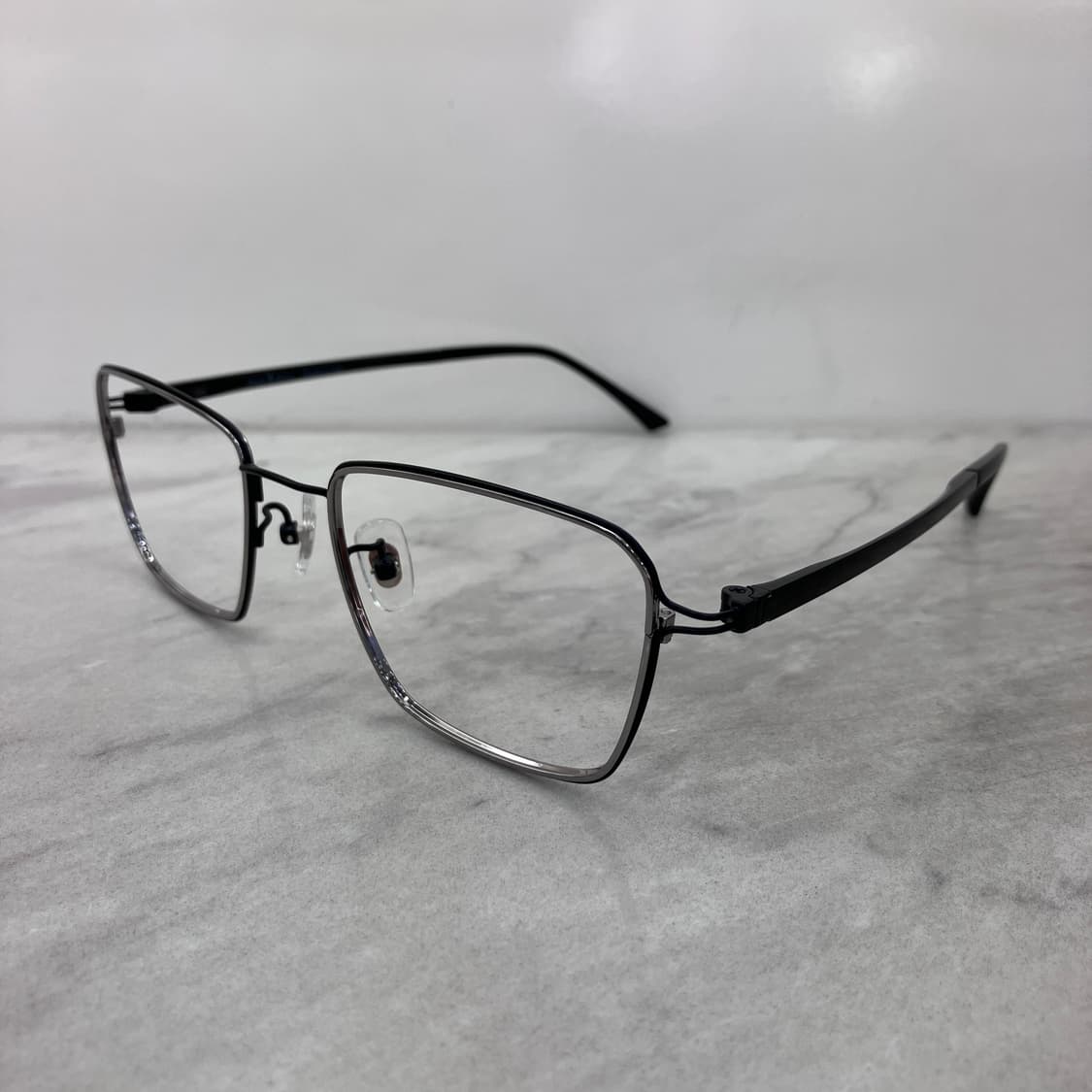 C33 HK 블랙 실버 스퀘어 메탈테 안경 상품이미지7