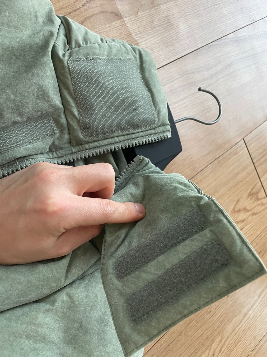 엔타이어 스튜디오 패딩 판매 상품이미지9