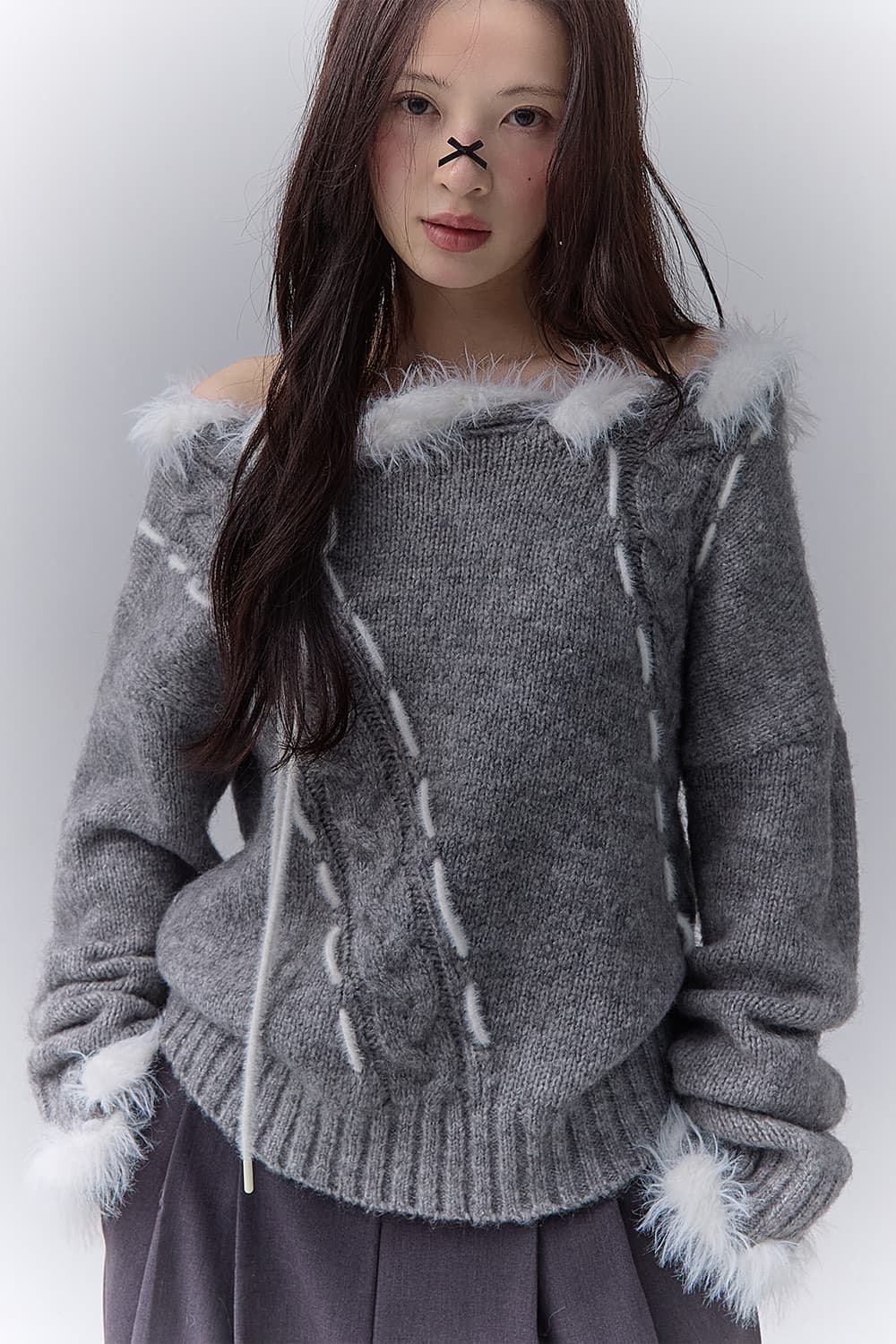 더티스 오프숄더 엔젤 케이블 니트 차콜 새상품 상품이미지2