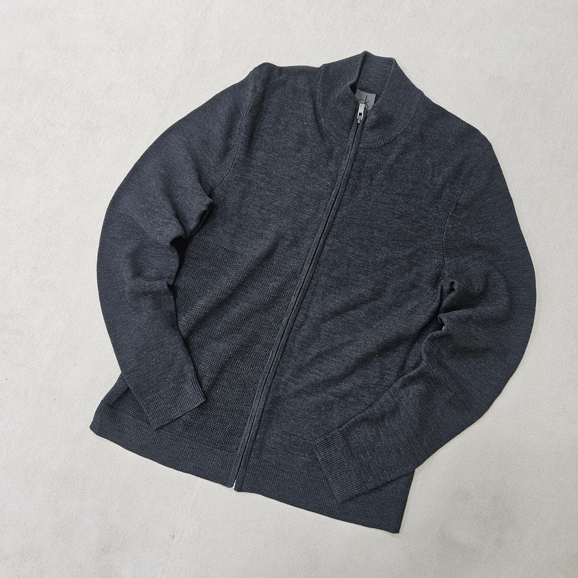 M 켈빈클라인 에센셜 스웨터 가디건 0401Y 상품이미지1