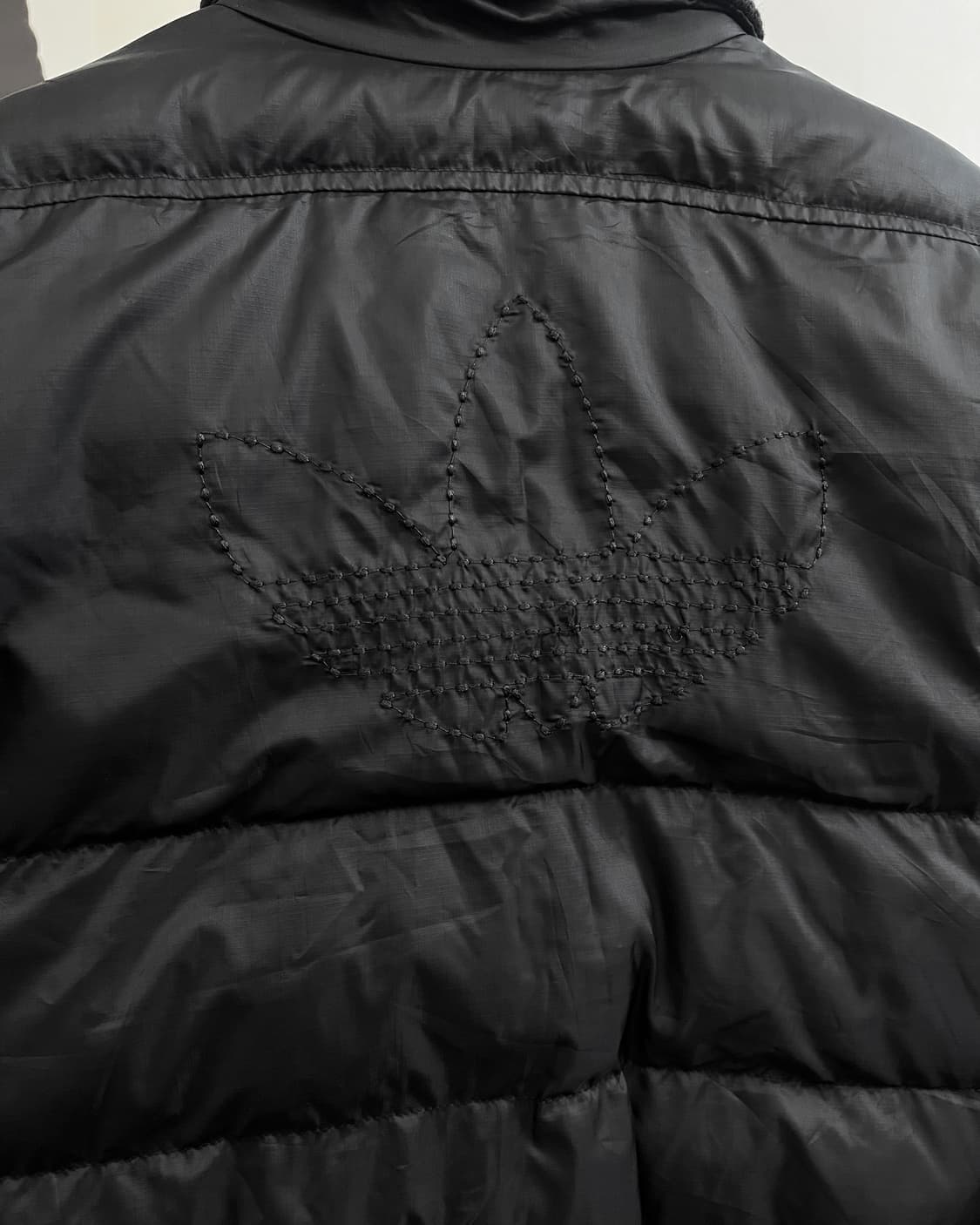 아디다스 00s 크롭 다운 패딩 블랙 상품이미지9