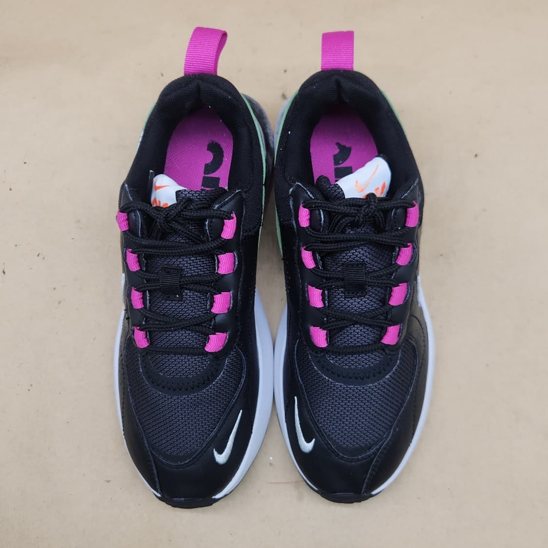 나이키 에어맥스 베로나 운동화 225 상품이미지2