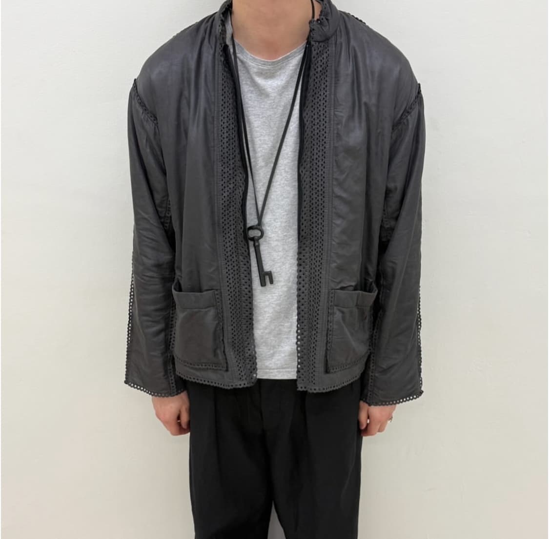 이세이미야케 03fw 펀칭 디테일 자켓 상품이미지1