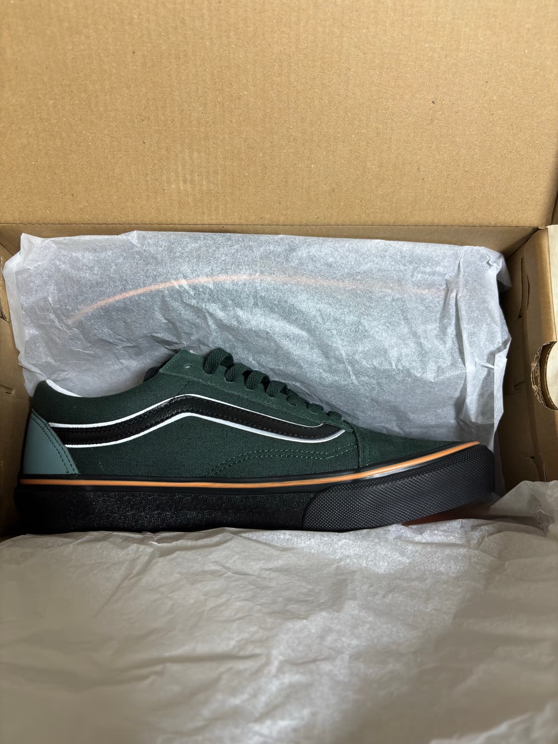 반스 x 바버 사코타 올드스쿨 그린 블랙 V36CF-BB 상품이미지1