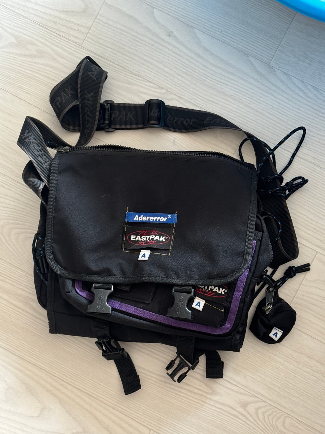 EASTPAK x ADERERROR 콜라보 메신저백 상품이미지1