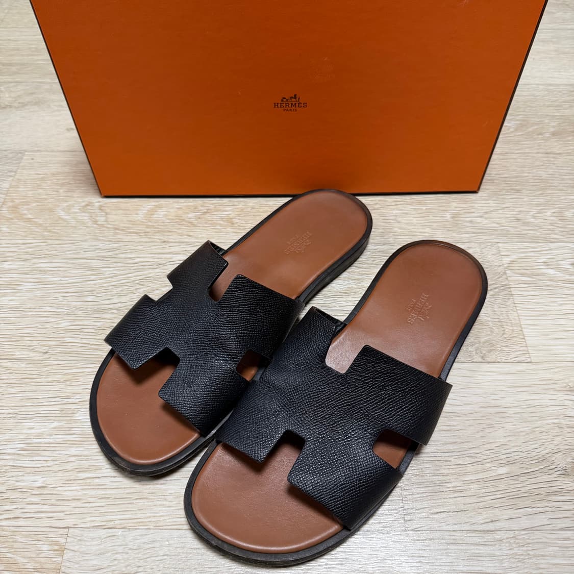 [S+급/42.5] 에르메스 이즈미르 투톤컬러 샌들 슬리퍼 상품이미지1