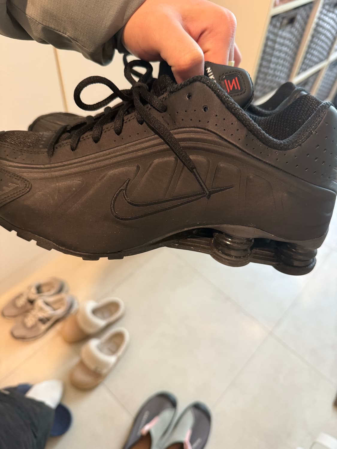 (W)285  나이키 샥스R4 남자(275) 상품이미지1