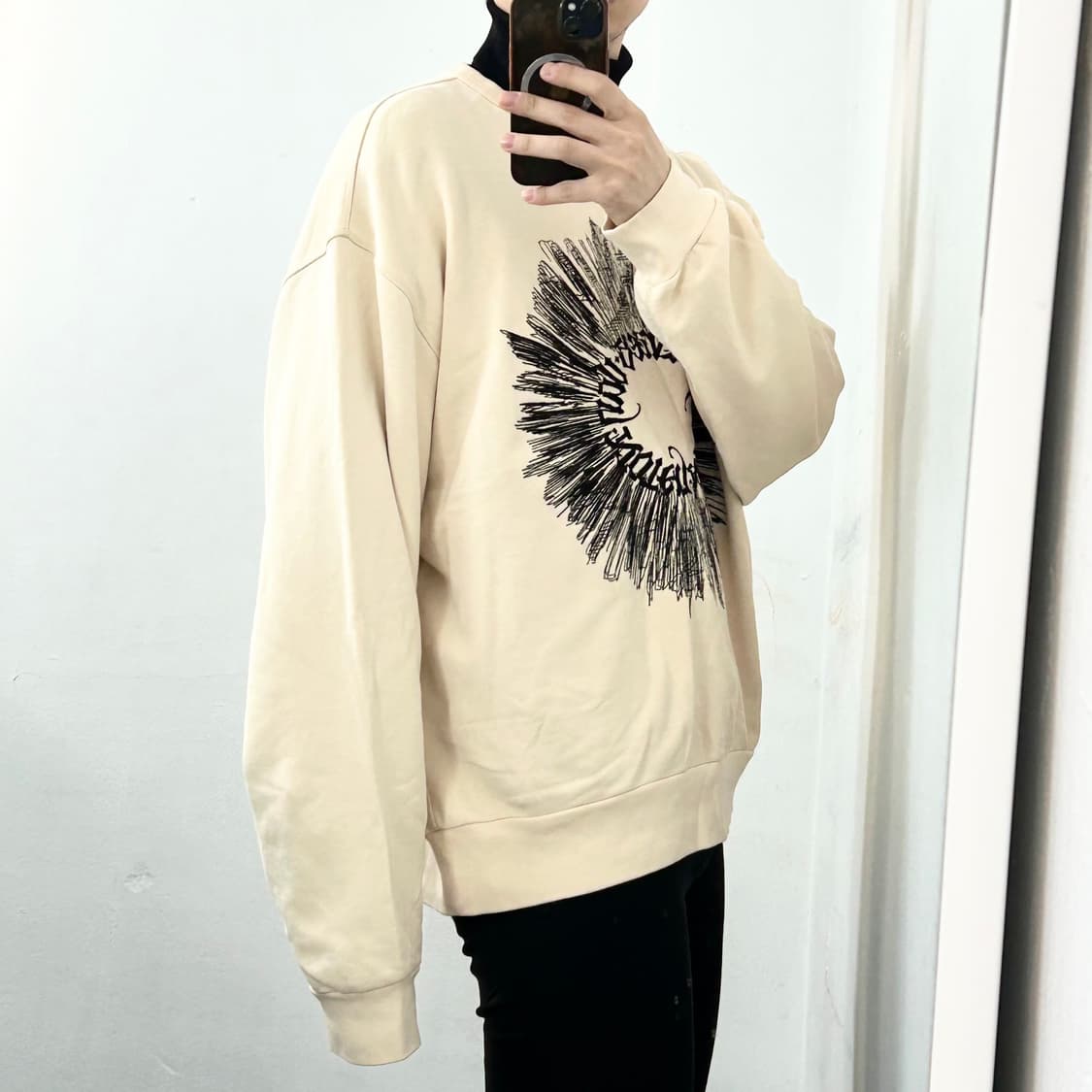 드리스반노튼 엠브로이드 런웨이 스웻 셔츠 상품이미지5