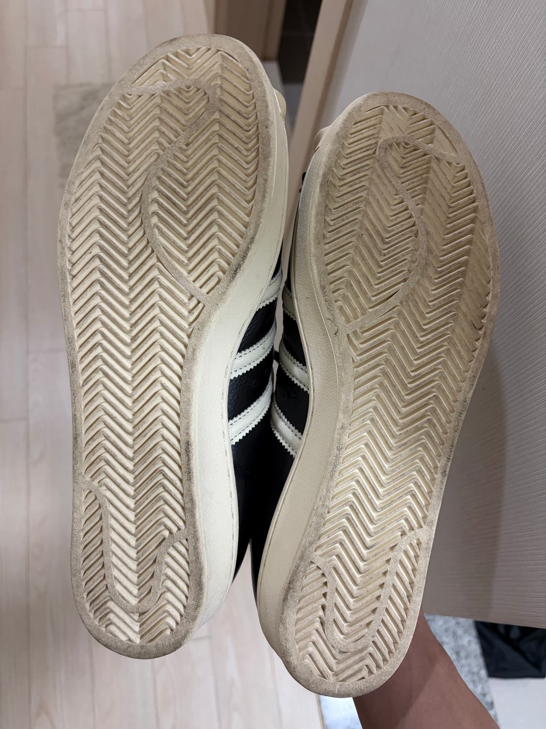 아디다스 떠그클럽 슈퍼스타 280 상품이미지3