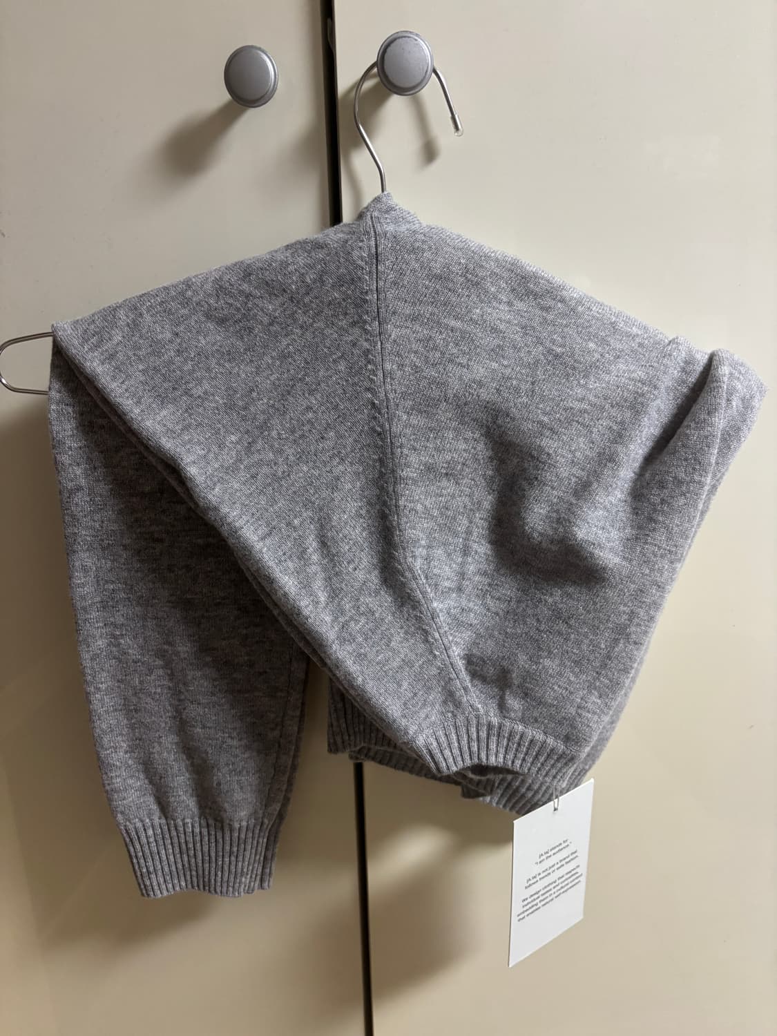 A.ta Hearcut knit (Grey/Red) 상품이미지5