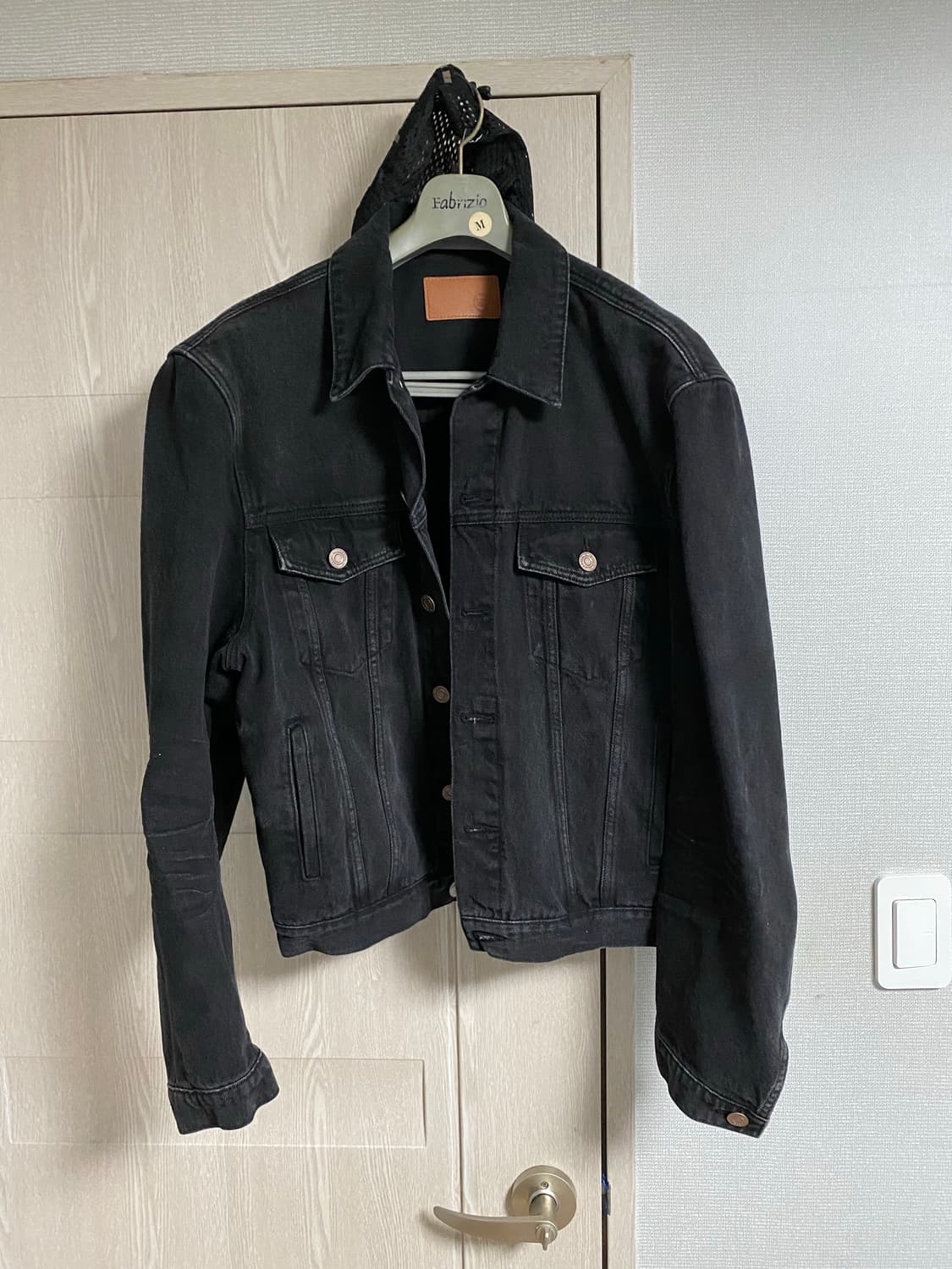 렉토 빈센트 데님 트러커 블랙 m 팝니다 상품이미지2