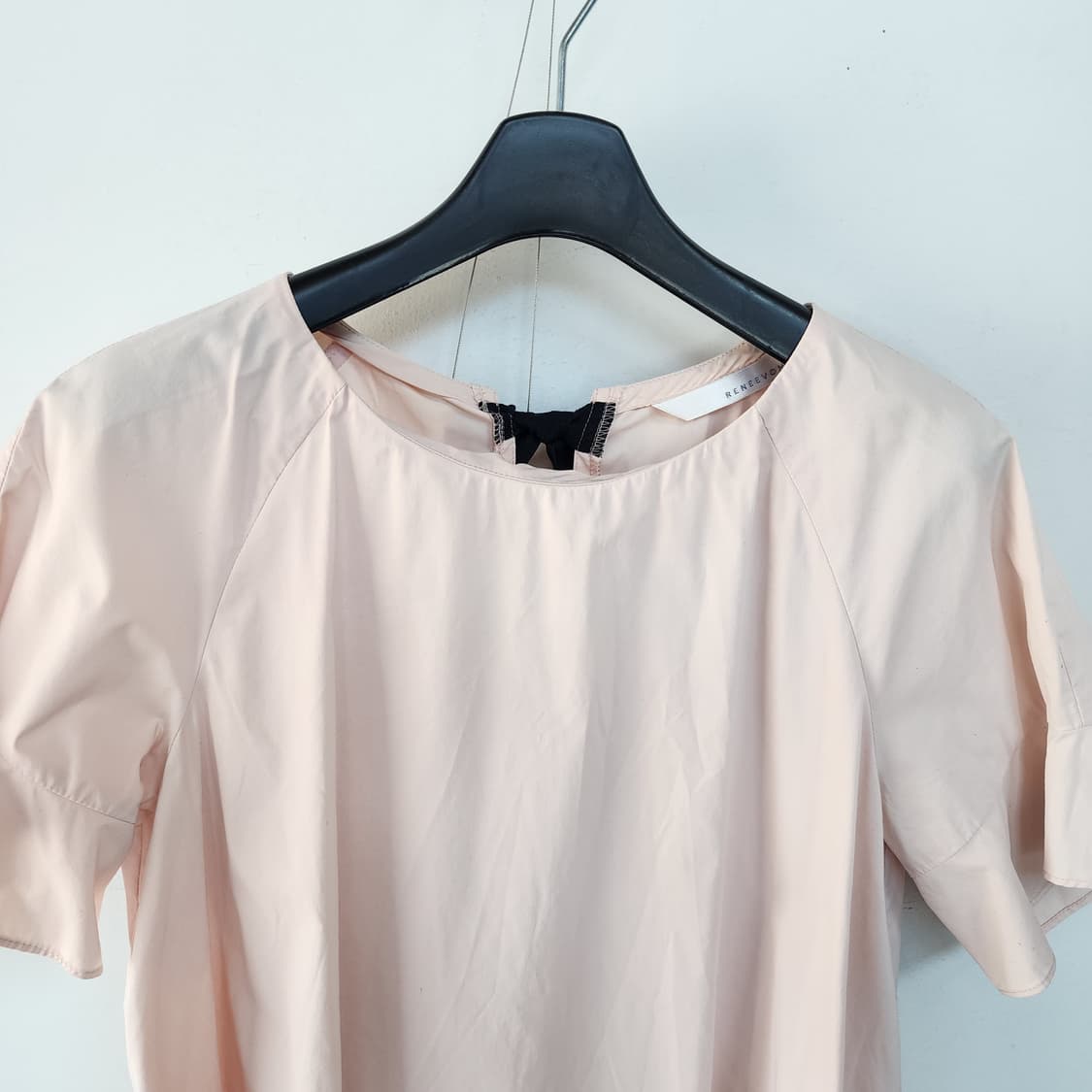 레니본 연핑크 플레어 반팔 블라우스 상품이미지3