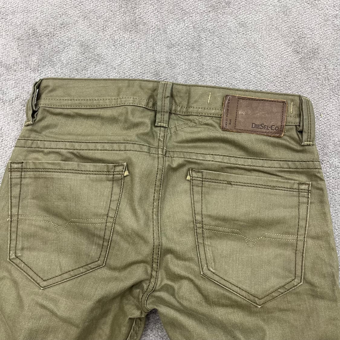 27 디젤 THAVAR 올리브 그린 슬림데님 상품이미지6