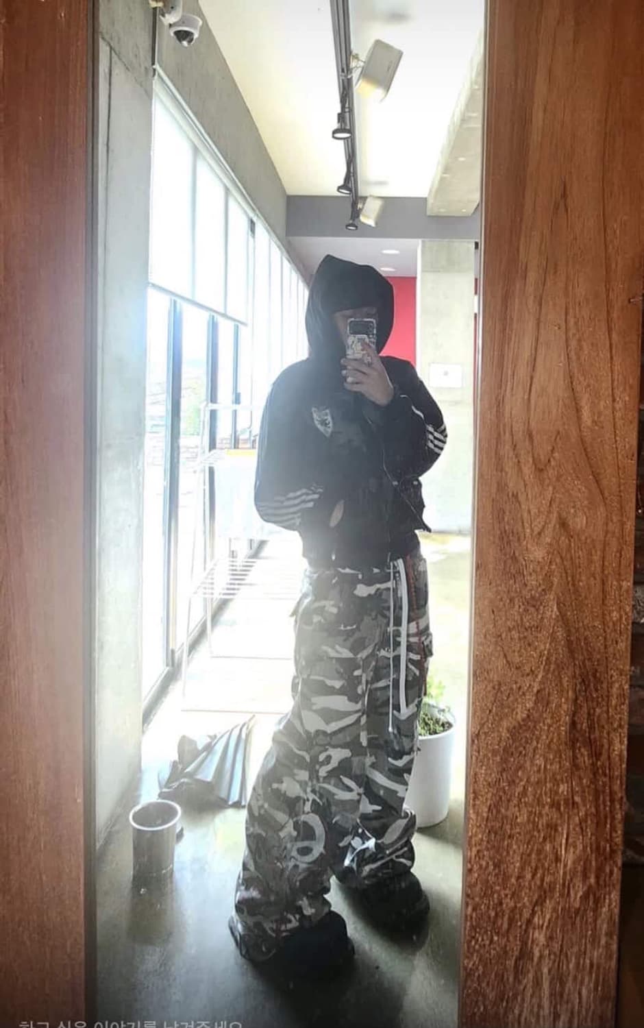 제목 rye chasin 화이트 카모 디스트레드 카고 팬츠 상품이미지3