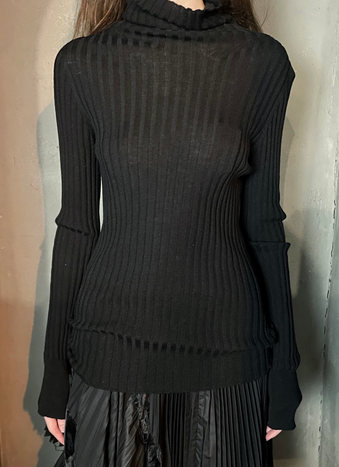 트랜짓 터틀넥 니트 상품이미지1