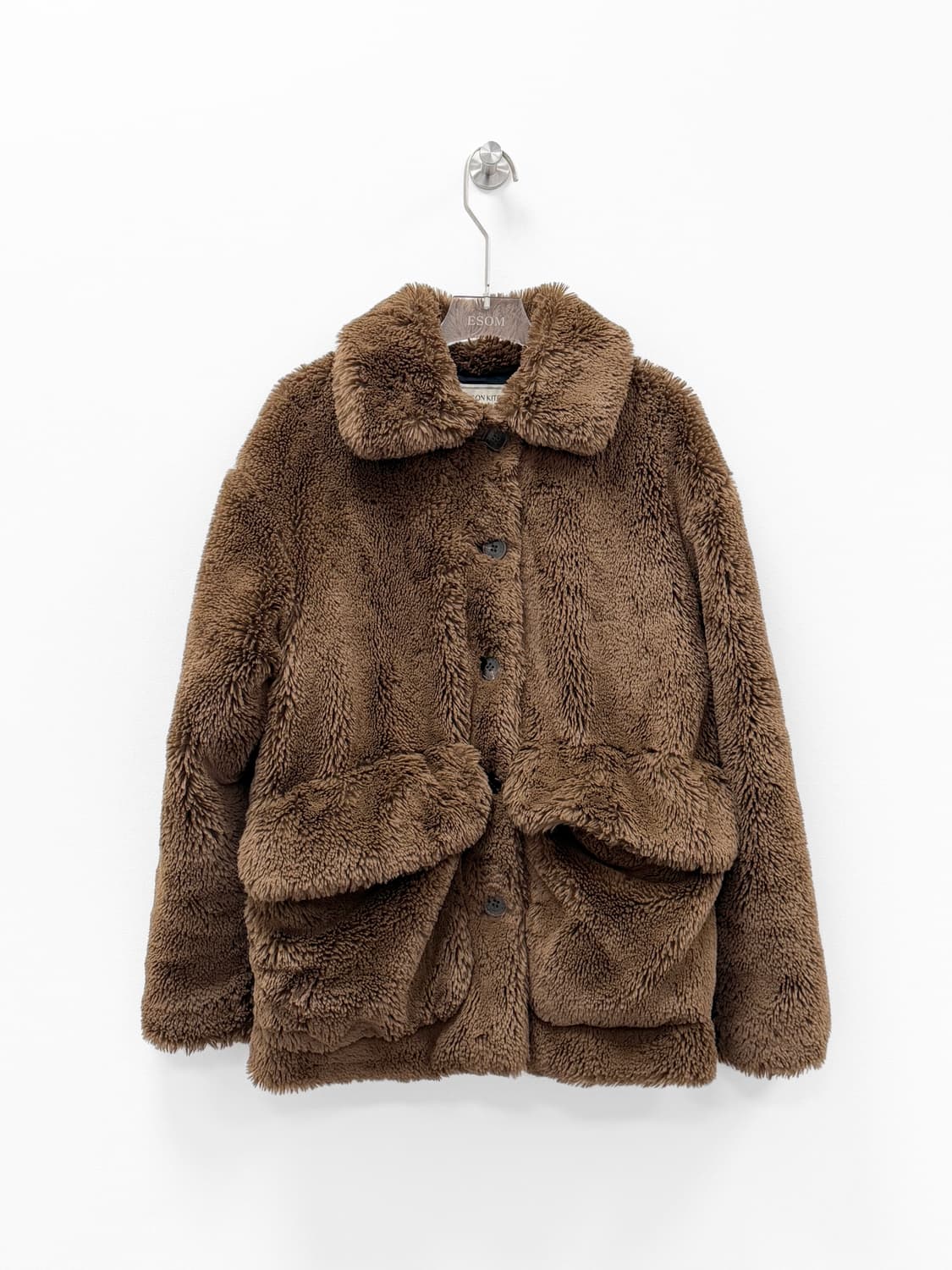 메종 키츠네 제니 브라운 퍼 자켓 상품이미지2