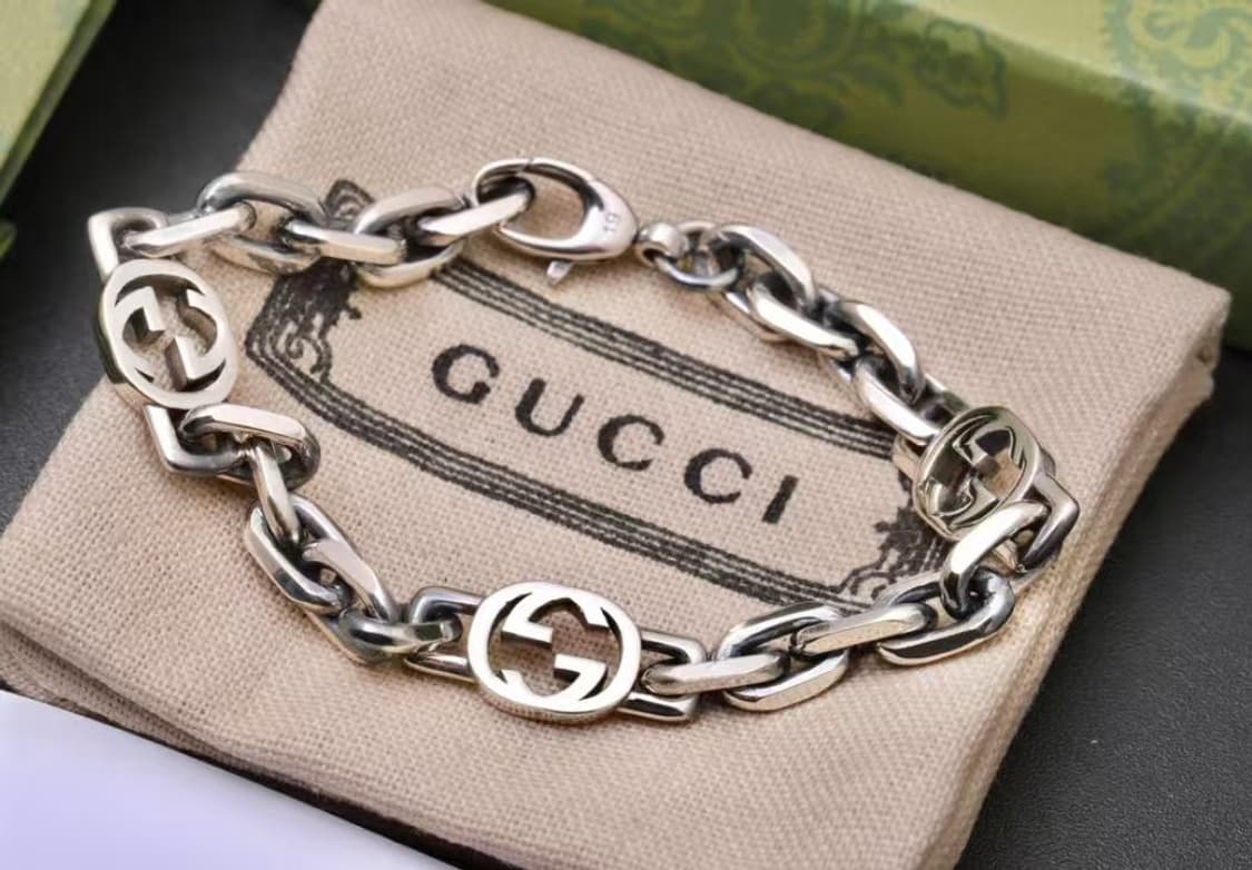 Interlocking팔찌  남녀 모두에게 적합해요 상품이미지1