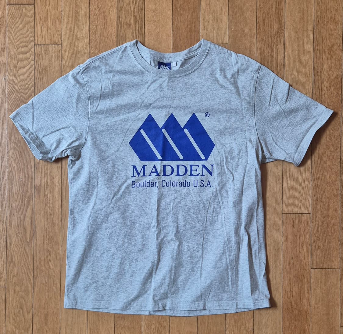 MADDEN 브랜드 회색 티셔츠 상품이미지1