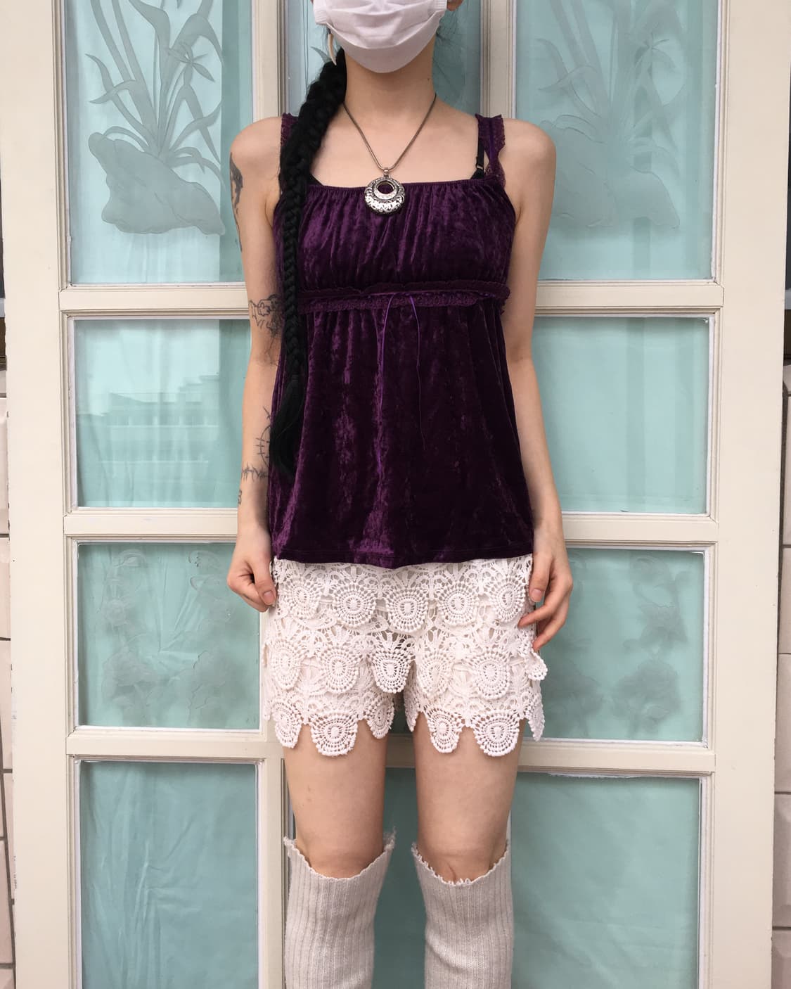 Lace trimming velvet sleeveless 상품이미지1