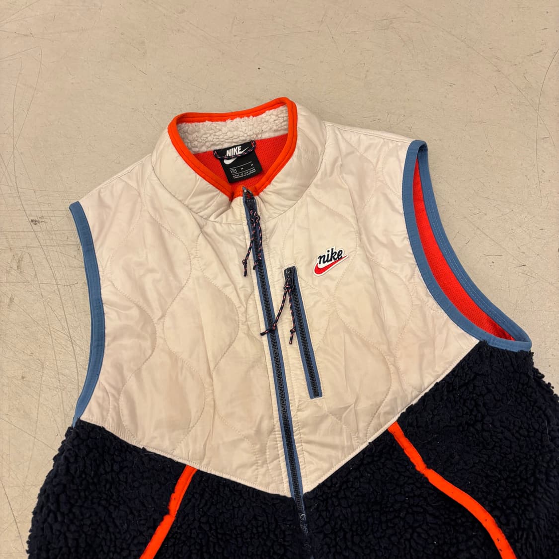 나이키 퀼팅 플리스 베스트 상품이미지2