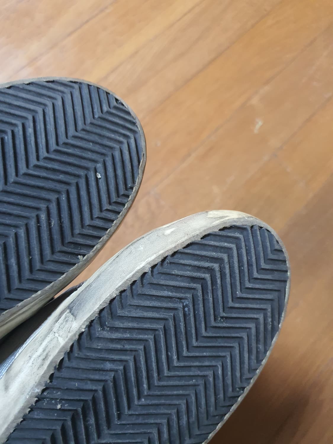 골든구스 한정판 슈퍼스타 260 스니커즈 상품이미지5