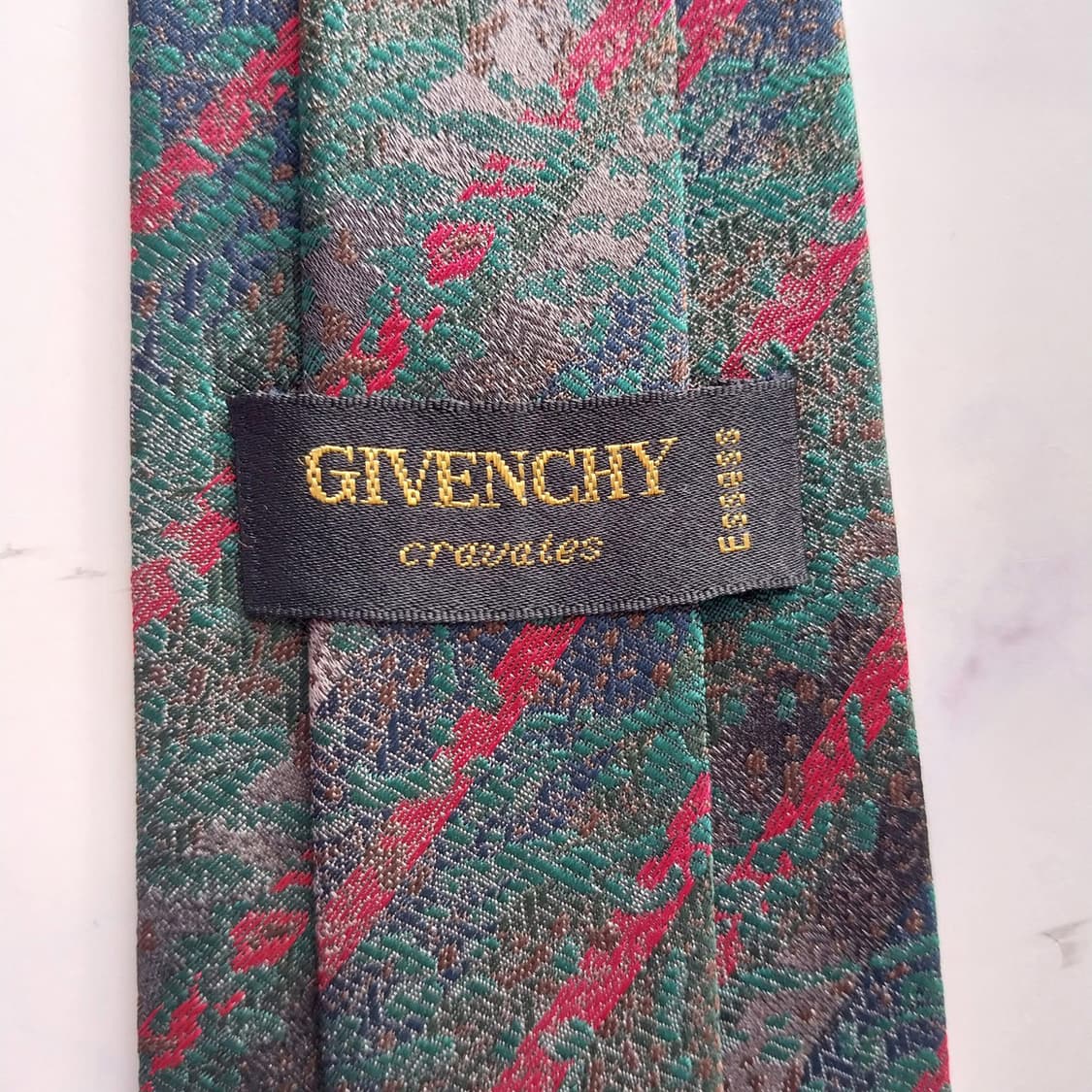 지방시 실크 다크그린 패턴 넥타이 9cm A등급 K2439
 상품이미지7