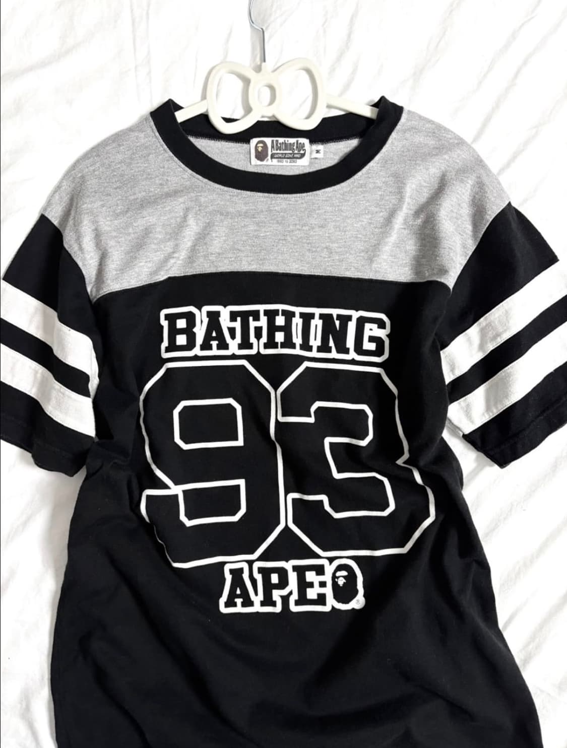 배이프 93 반팔 티셔츠 블랙/그레이 상품이미지2