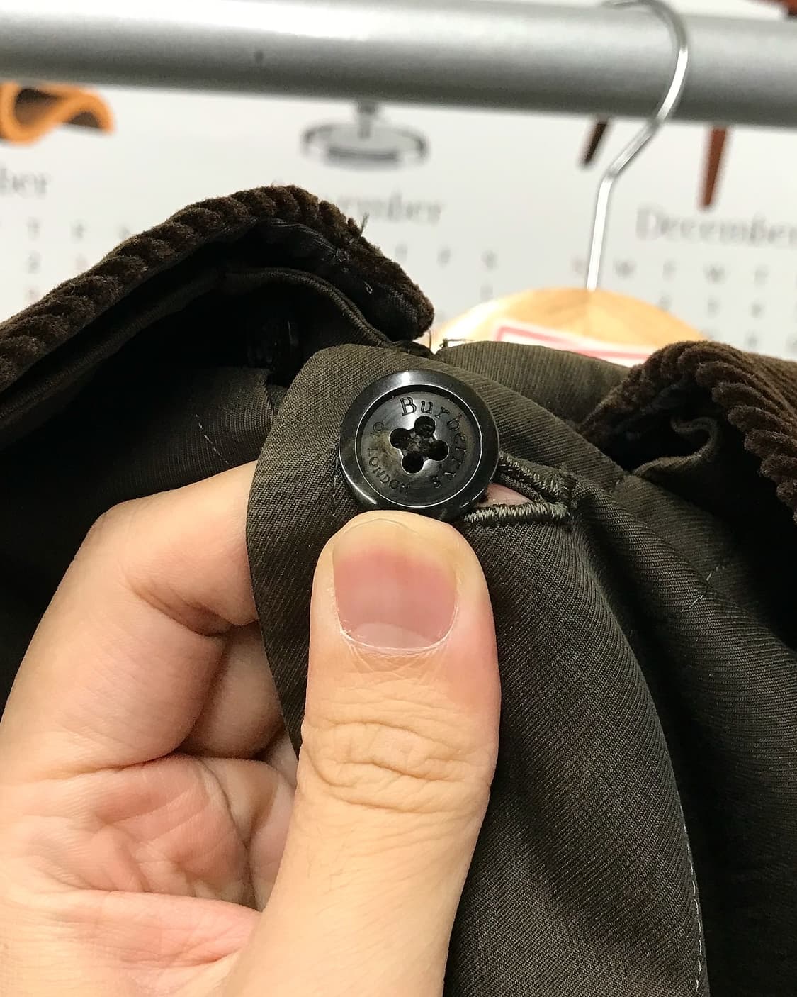 버버리 벨티드 내피형 트렌치 코트 상품이미지4