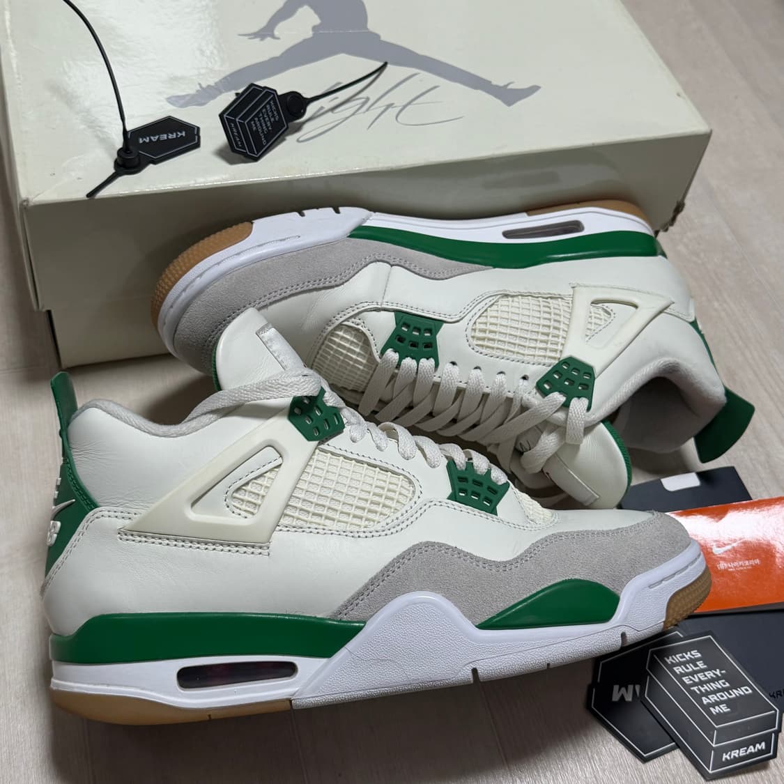 (275) 나이키 에어조던4 sb 파인그린 상품이미지1