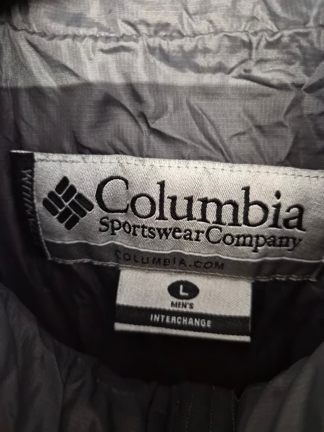 L) 컬럼비아 PERTEX 구스다운 경량패딩 팝니다 상품이미지7