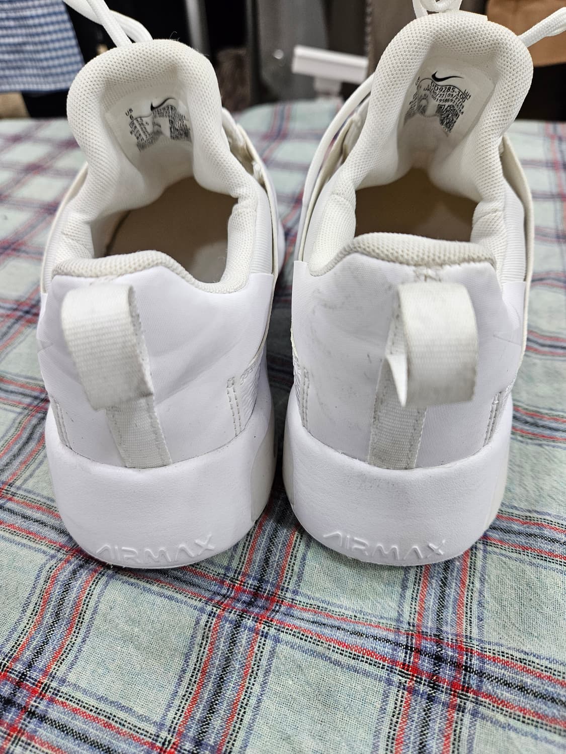 나이키 에어맥스 벨라 TR5 화이트 트레이닝화  US6 상품이미지3