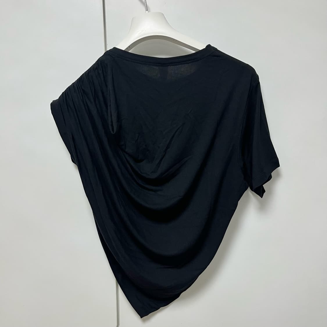 [M]기마구아스 Daria 드레이프 탑/블랙 상품이미지2