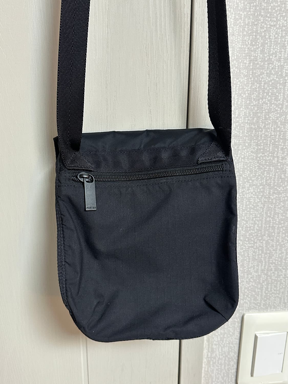 요시다포터 프레임 숄더백 블랙 상품이미지3