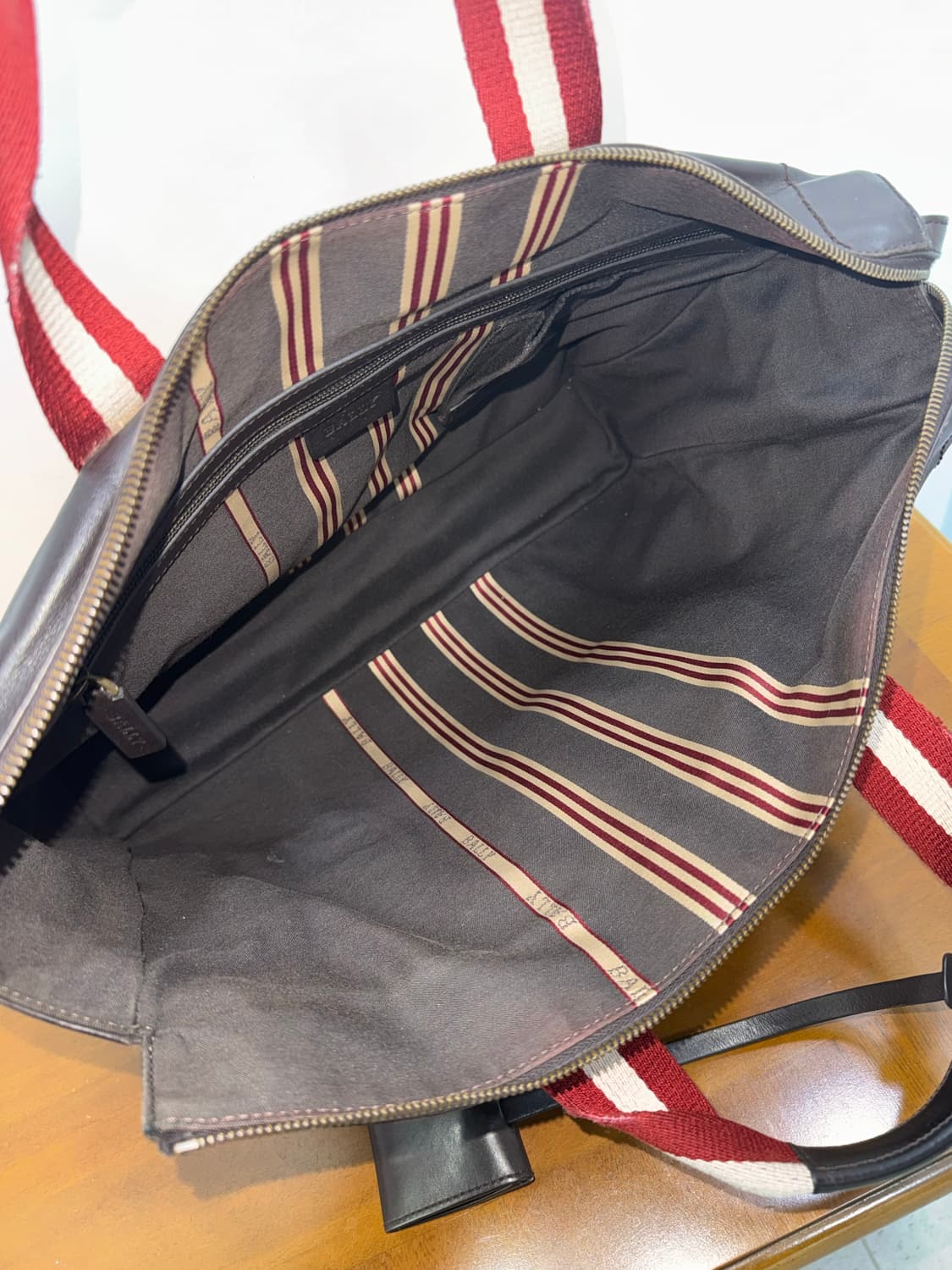 발리 가죽 서류 가방 상품이미지6