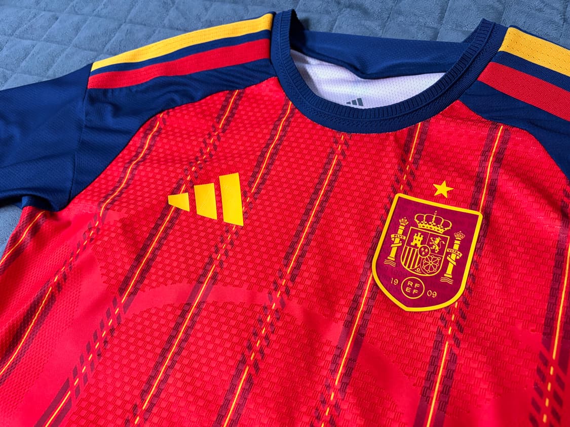 25/26 스페인 홈 어센틱 유니폼 상품이미지2