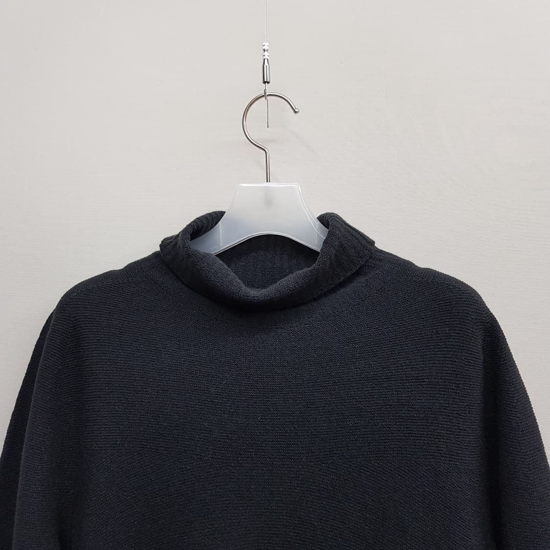 한섬 시스템 블랙 울 터틀넥 니트 롱 원피스 F사이즈 상품이미지2